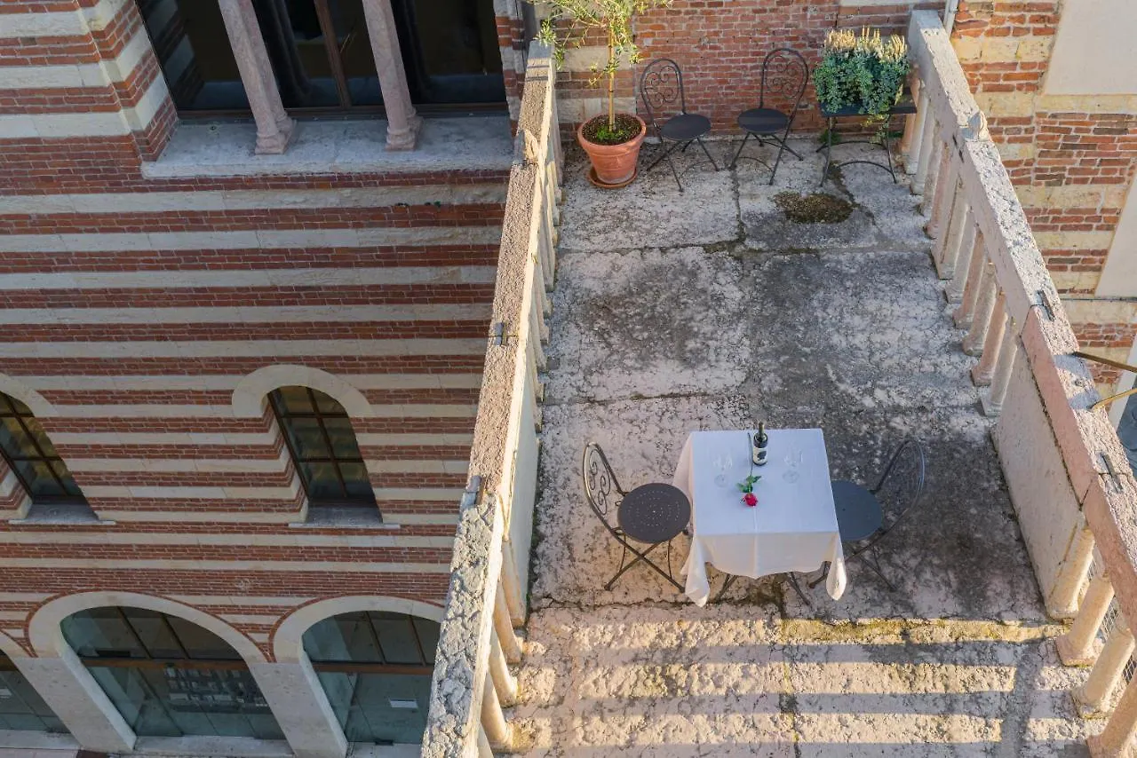 Domus La Costa Apartment Verona 0*,