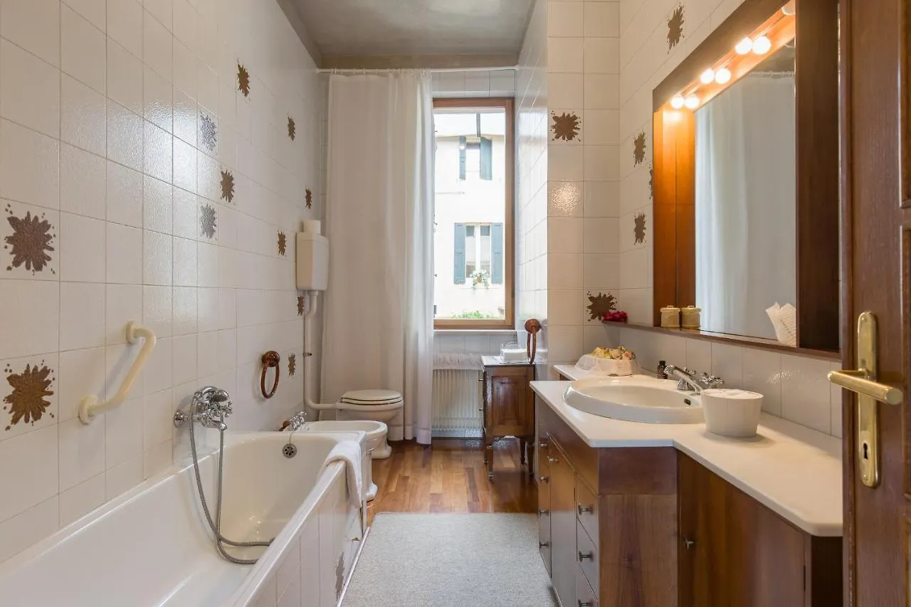 Domus La Costa Apartment Verona