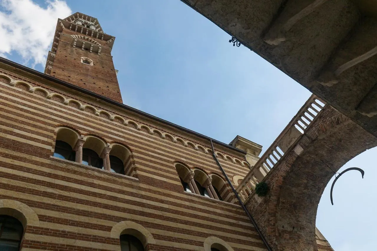 Domus La Costa Apartment Verona