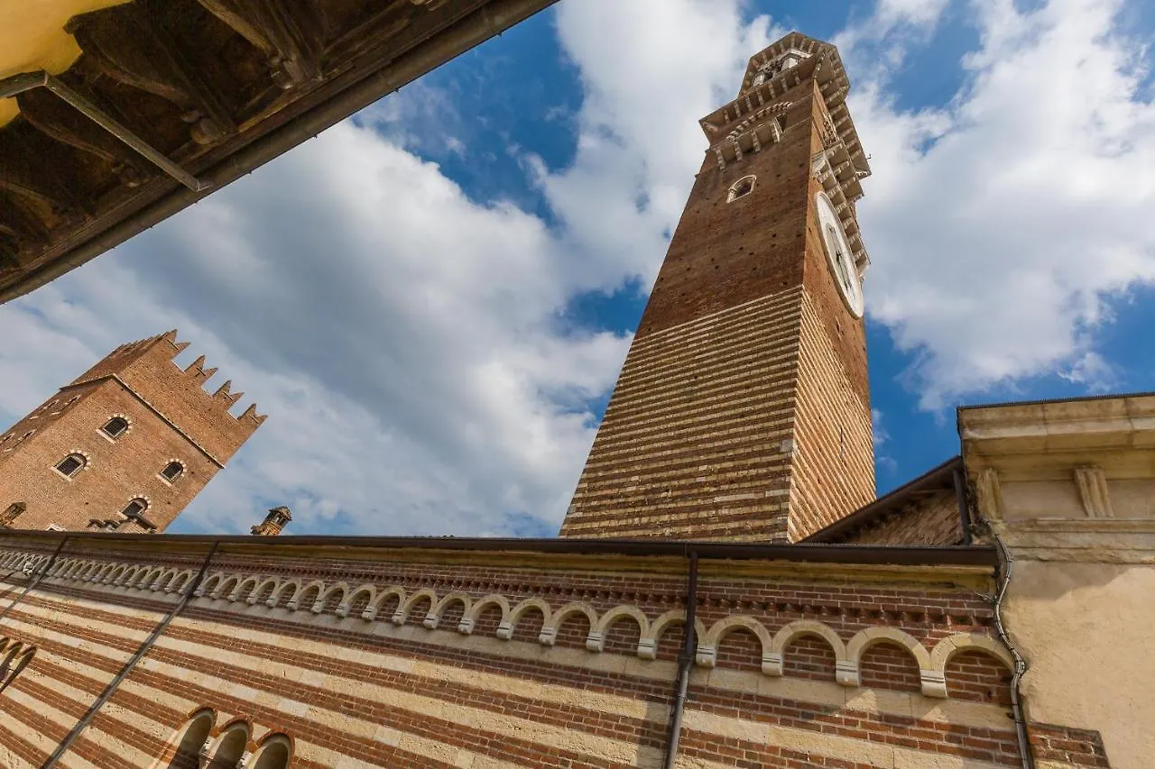 Domus La Costa Apartment Verona Italy